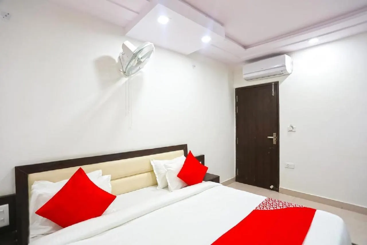 Hotel Agra Hotel Kamla Palace  Agra (Uttar Pradesh)